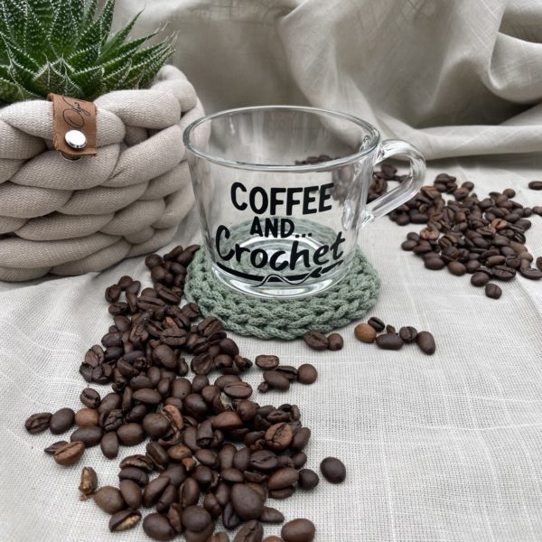 Glastasse coffee and chrochet